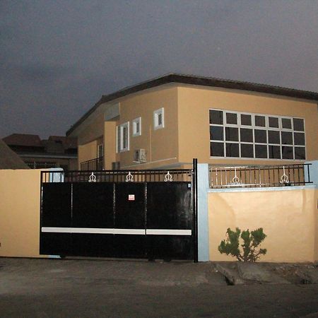 Chantella Suites Ikeja Exterior photo