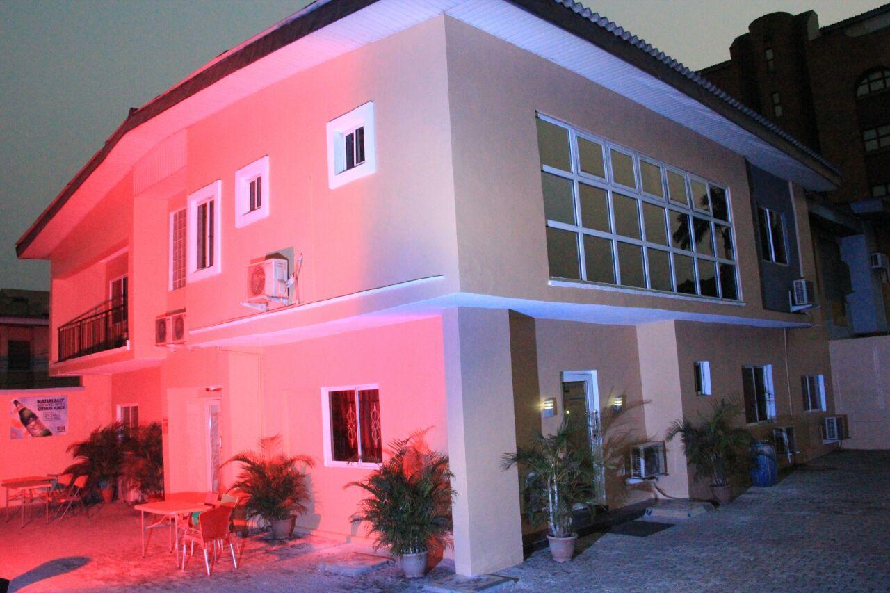 Chantella Suites Ikeja Exterior photo