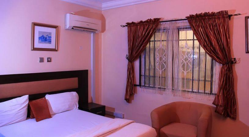 Chantella Suites Ikeja Exterior photo