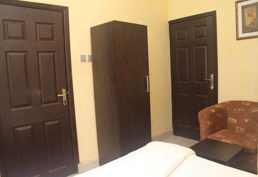 Chantella Suites Ikeja Exterior photo